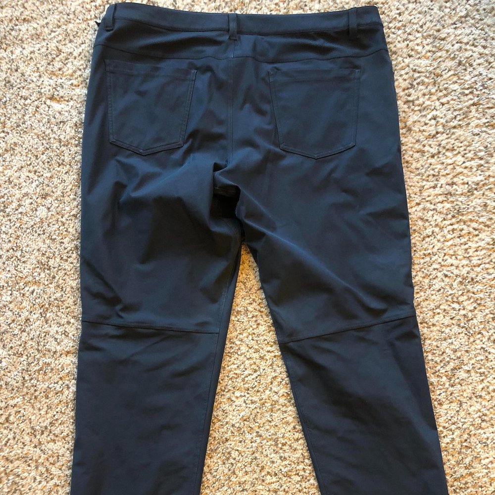 Lululemon Men's ABC Pants - Size 38 - Navy